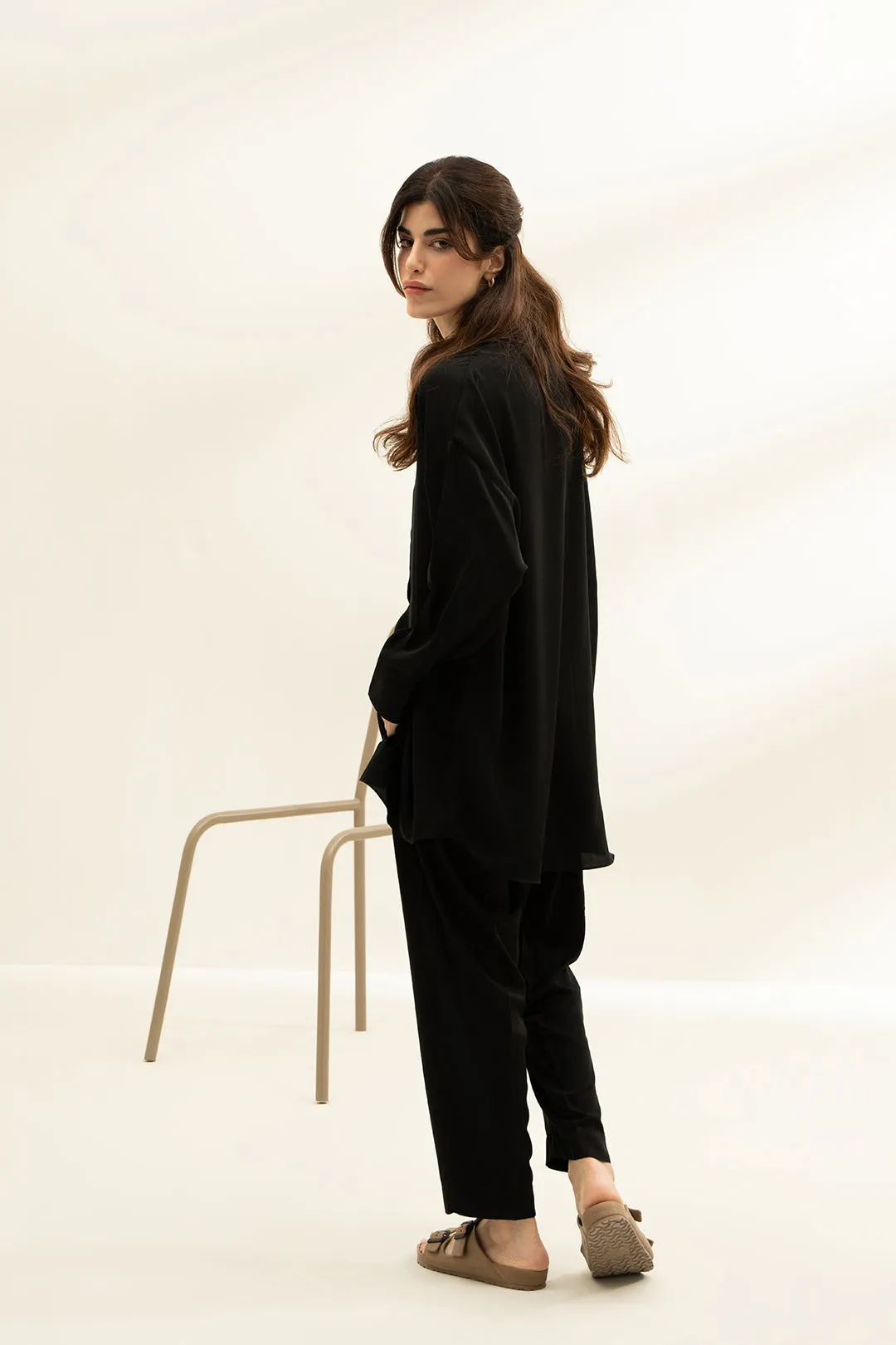 Black-Fold Button Down