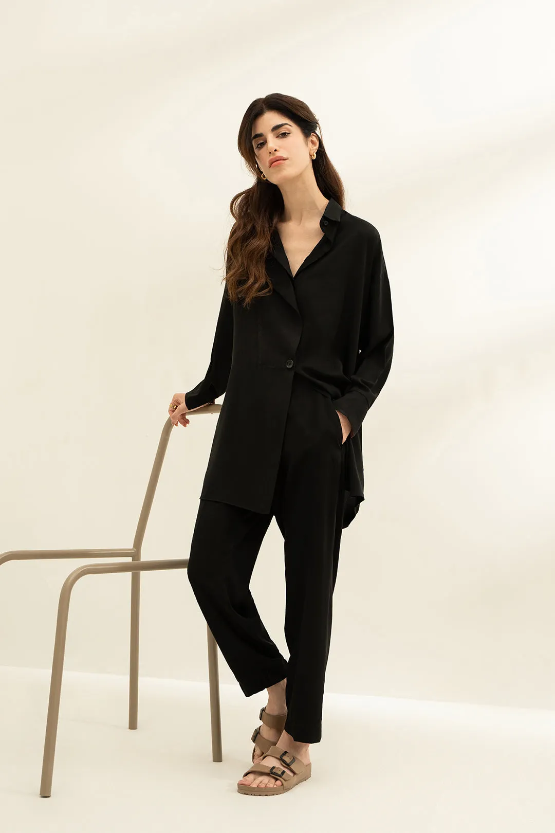 Black-Fold Button Down
