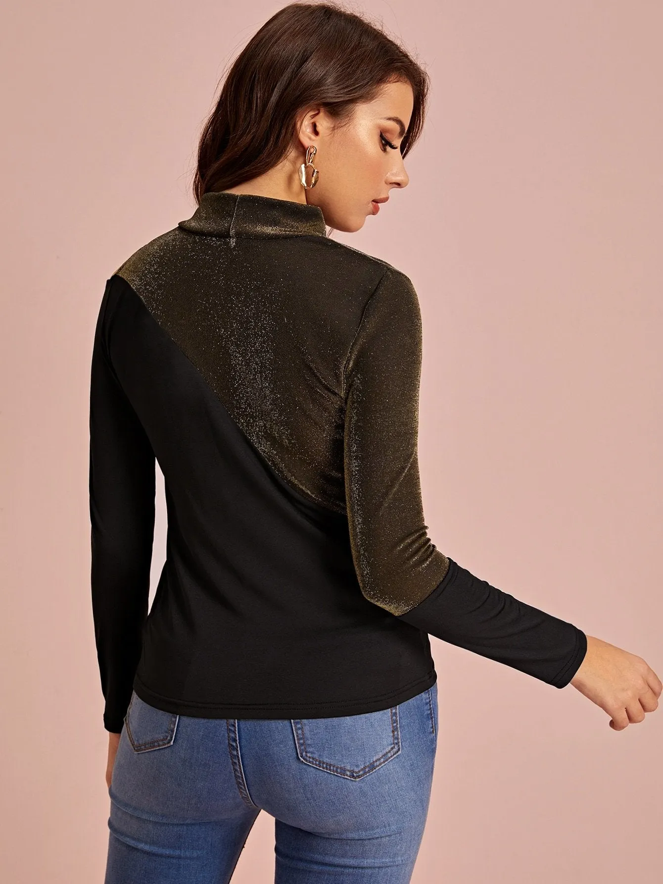 Contrast Glitter Stand Collar Cold Shoulder Tee